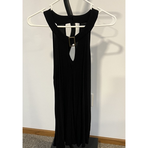 Black Ribbed Halter Neck Tank Top Cutout Gold Buckle Keyhole Size 1X - Picture 8 of 9